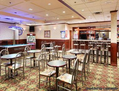 Ramada Moline Hotel East Moline Restaurant photo