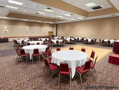 Ramada Moline Hotel East Moline Facilities photo